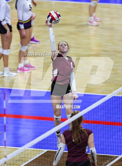 Thumbnail 3 in Swink vs. Hoehne (CHSAA 1A First Round Elimination Bracket) photogallery.