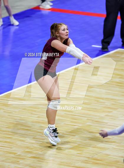 Thumbnail 3 in Swink vs. Hoehne (CHSAA 1A First Round Elimination Bracket) photogallery.