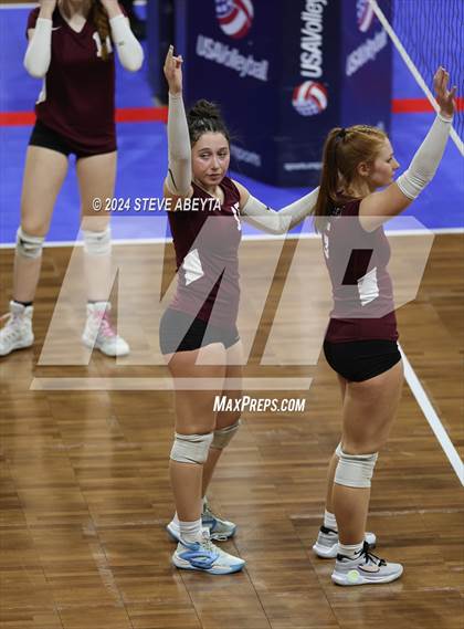 Thumbnail 3 in Swink vs. Hoehne (CHSAA 1A First Round Elimination Bracket) photogallery.