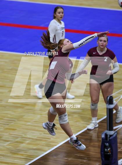 Thumbnail 2 in Swink vs. Hoehne (CHSAA 1A First Round Elimination Bracket) photogallery.