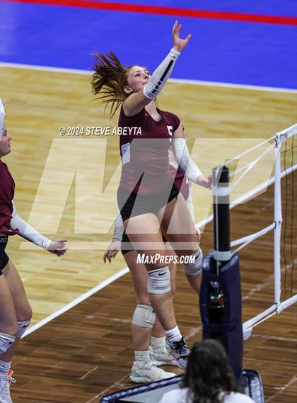 Thumbnail 2 in Swink vs. Hoehne (CHSAA 1A First Round Elimination Bracket) photogallery.