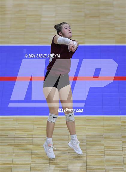 Thumbnail 2 in Swink vs. Hoehne (CHSAA 1A First Round Elimination Bracket) photogallery.