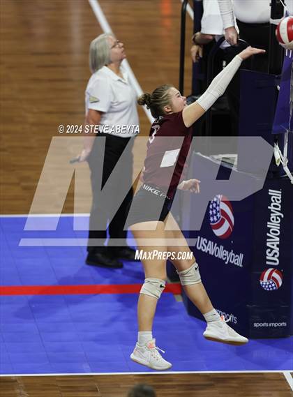 Thumbnail 1 in Swink vs. Hoehne (CHSAA 1A First Round Elimination Bracket) photogallery.