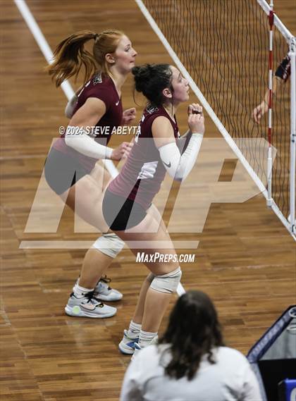 Thumbnail 2 in Swink vs. Hoehne (CHSAA 1A First Round Elimination Bracket) photogallery.