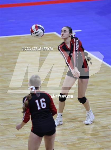 Thumbnail 2 in Swink vs. Hoehne (CHSAA 1A First Round Elimination Bracket) photogallery.