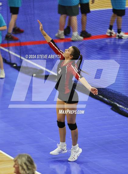 Thumbnail 3 in Swink vs. Hoehne (CHSAA 1A First Round Elimination Bracket) photogallery.