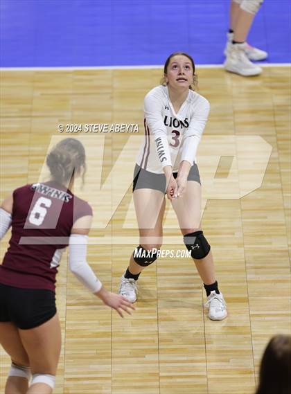Thumbnail 1 in Swink vs. Hoehne (CHSAA 1A First Round Elimination Bracket) photogallery.