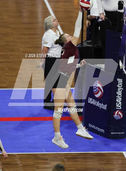 Thumbnail 3 in Swink vs. Hoehne (CHSAA 1A First Round Elimination Bracket) photogallery.