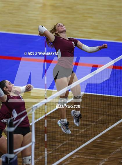 Thumbnail 1 in Swink vs. Hoehne (CHSAA 1A First Round Elimination Bracket) photogallery.