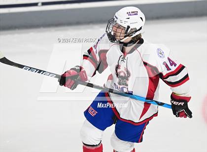 Thumbnail 1 in New Milford @ E.O. Smith/Tolland photogallery.