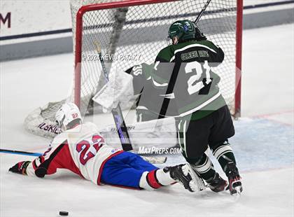 Thumbnail 1 in New Milford @ E.O. Smith/Tolland photogallery.