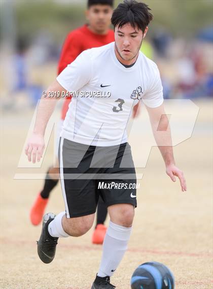 Thumbnail 3 in Central vs. Queen Creek (Chandler Prep Invitational) photogallery.