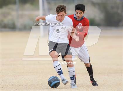 Thumbnail 1 in Central vs. Queen Creek (Chandler Prep Invitational) photogallery.