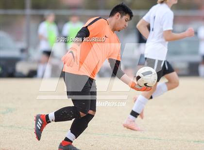Thumbnail 1 in Central vs. Queen Creek (Chandler Prep Invitational) photogallery.