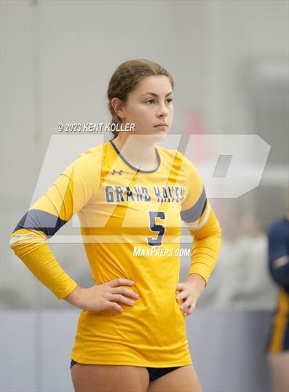 Thumbnail 2 in Grand Haven vs. Lakeland (Beast of the East) photogallery.