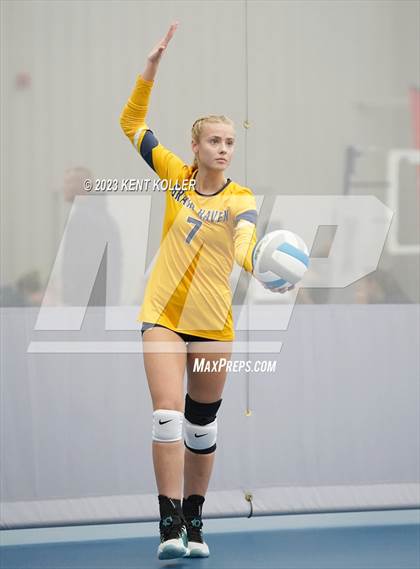 Thumbnail 3 in Grand Haven vs. Lakeland (Beast of the East) photogallery.
