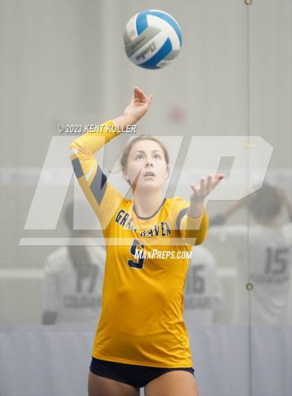Thumbnail 3 in Grand Haven vs. Lakeland (Beast of the East) photogallery.