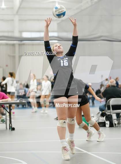 Thumbnail 1 in Grand Haven vs. Lakeland (Beast of the East) photogallery.
