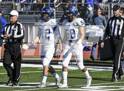 Thumbnail 1 in Henrietta vs. Gunter (UIL 3A-2 Region II Playoff) photogallery.
