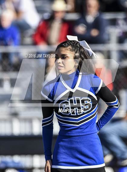 Thumbnail 1 in Henrietta vs. Gunter (UIL 3A-2 Region II Playoff) photogallery.