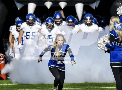 Thumbnail 2 in Henrietta vs. Gunter (UIL 3A-2 Region II Playoff) photogallery.