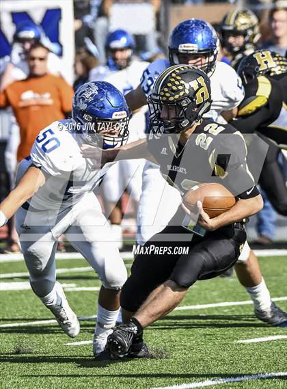 Thumbnail 1 in Henrietta vs. Gunter (UIL 3A-2 Region II Playoff) photogallery.