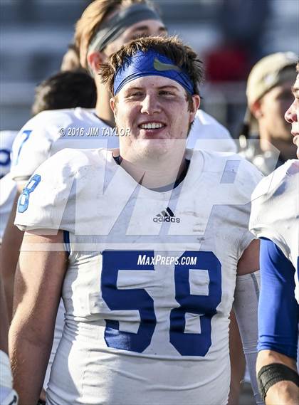 Thumbnail 1 in Henrietta vs. Gunter (UIL 3A-2 Region II Playoff) photogallery.