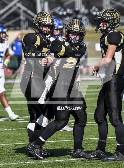 Thumbnail 2 in Henrietta vs. Gunter (UIL 3A-2 Region II Playoff) photogallery.