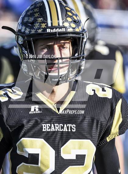 Thumbnail 3 in Henrietta vs. Gunter (UIL 3A-2 Region II Playoff) photogallery.