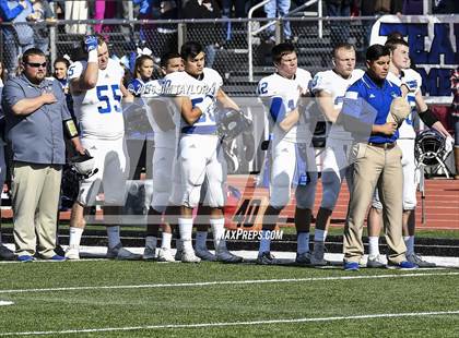 Thumbnail 2 in Henrietta vs. Gunter (UIL 3A-2 Region II Playoff) photogallery.