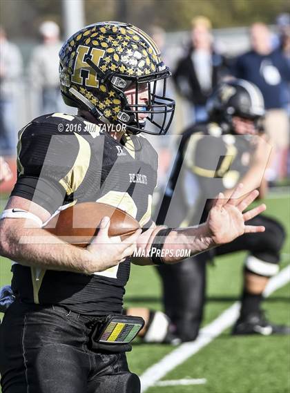 Thumbnail 1 in Henrietta vs. Gunter (UIL 3A-2 Region II Playoff) photogallery.