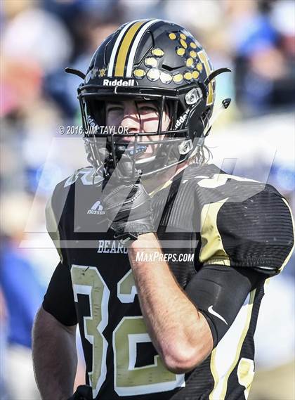 Thumbnail 2 in Henrietta vs. Gunter (UIL 3A-2 Region II Playoff) photogallery.