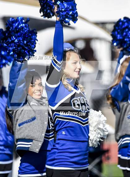 Thumbnail 1 in Henrietta vs. Gunter (UIL 3A-2 Region II Playoff) photogallery.