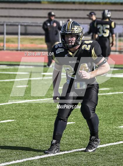 Thumbnail 2 in Henrietta vs. Gunter (UIL 3A-2 Region II Playoff) photogallery.