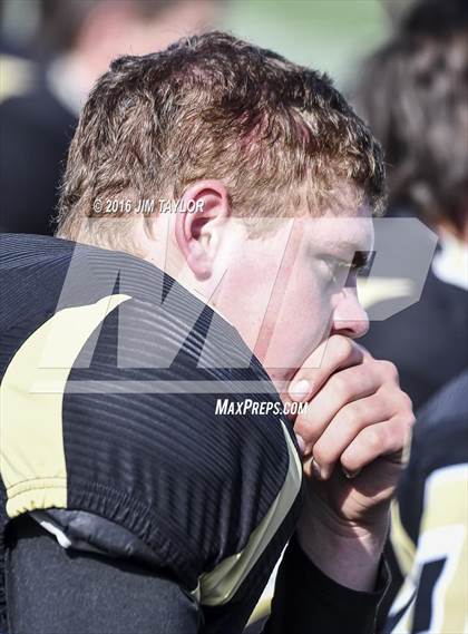 Thumbnail 3 in Henrietta vs. Gunter (UIL 3A-2 Region II Playoff) photogallery.