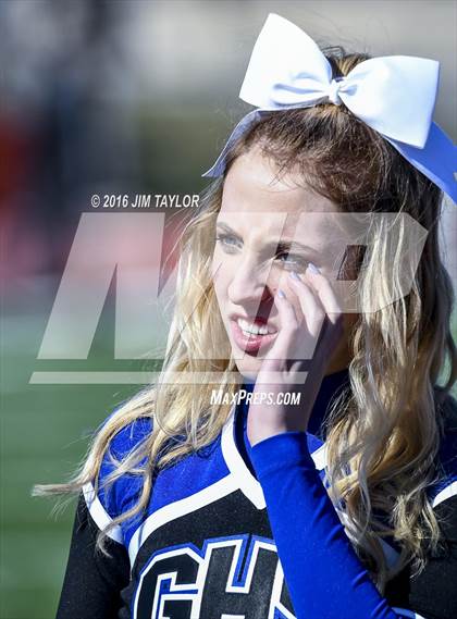 Thumbnail 1 in Henrietta vs. Gunter (UIL 3A-2 Region II Playoff) photogallery.