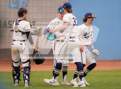 Thumbnail 2 in Lemont vs. Show Low (Wolves Classic) photogallery.