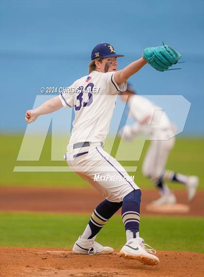 Thumbnail 1 in Lemont vs. Show Low (Wolves Classic) photogallery.