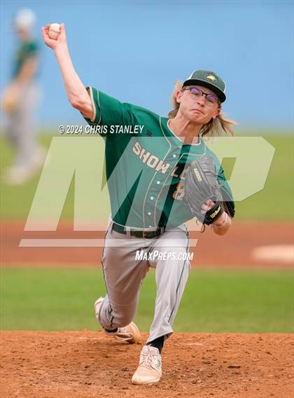 Thumbnail 1 in Lemont vs. Show Low (Wolves Classic) photogallery.