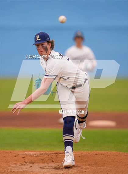 Thumbnail 1 in Lemont vs. Show Low (Wolves Classic) photogallery.