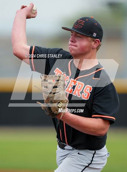 Thumbnail 2 in Yamhill-Carlton/Gaston @ Emmett (Bob Everett Classic) photogallery.