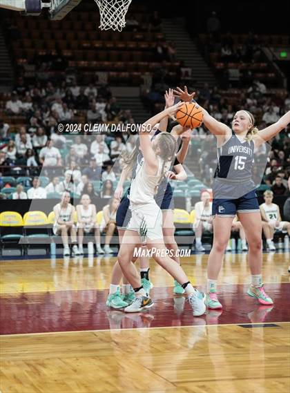 Thumbnail 3 in University vs D'Evelyn (CHSAA 4 AGreat 8) photogallery.