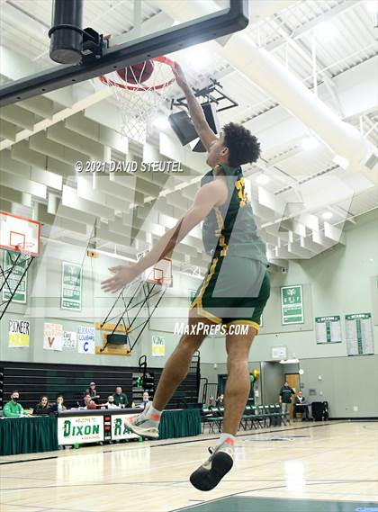 Thumbnail 1 in Slam Dunk Competition (Steve Cauchi Ram Jam) photogallery.