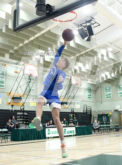 Thumbnail 2 in Slam Dunk Competition (Steve Cauchi Ram Jam) photogallery.