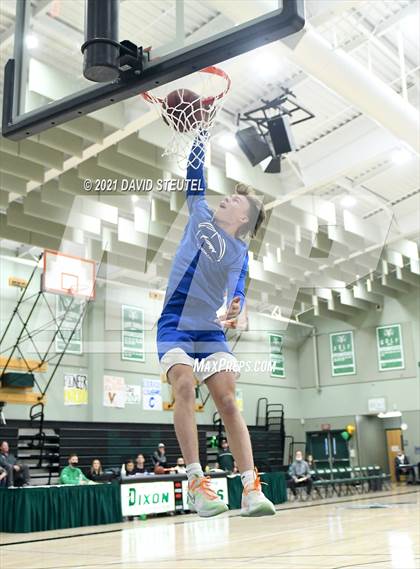 Thumbnail 1 in Slam Dunk Competition (Steve Cauchi Ram Jam) photogallery.