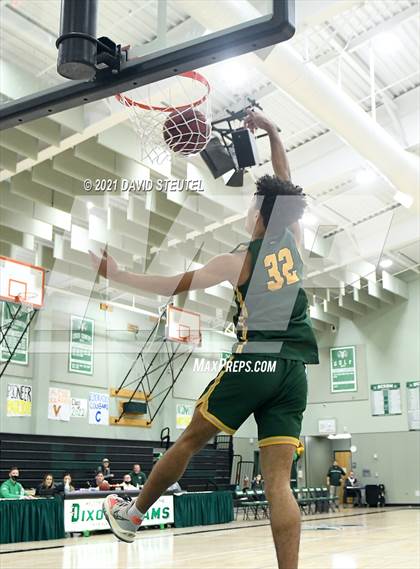 Thumbnail 2 in Slam Dunk Competition (Steve Cauchi Ram Jam) photogallery.