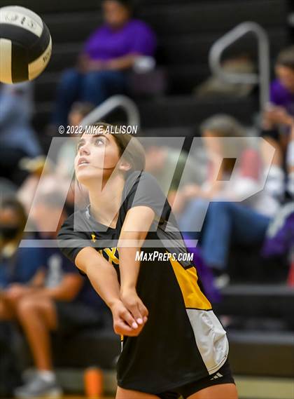 Thumbnail 3 in Berean Academy vs Hixson (Hixson Invitational Tournament) photogallery.