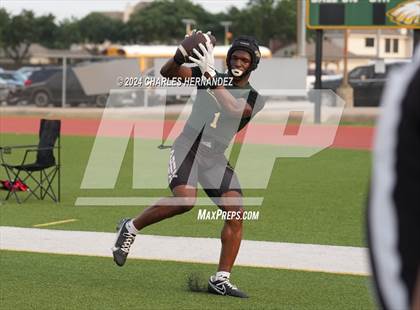Thumbnail 3 in Cypress Park vs Cypress Falls (Texas 7 on 7 State Qualifier) photogallery.