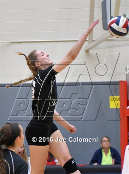 Thumbnail 3 in Clark vs Alamo Heights (NEISD Invitational) photogallery.