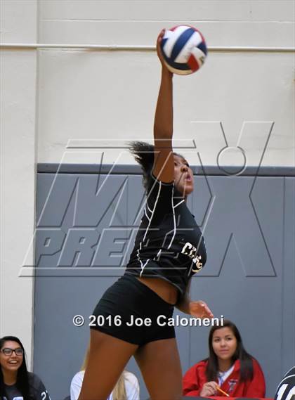 Thumbnail 1 in Clark vs Alamo Heights (NEISD Invitational) photogallery.